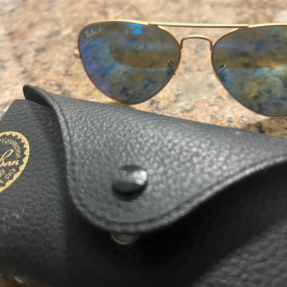 Ray-Ban aviators - blue reflective mirror lenses - Picture 5 of 6
